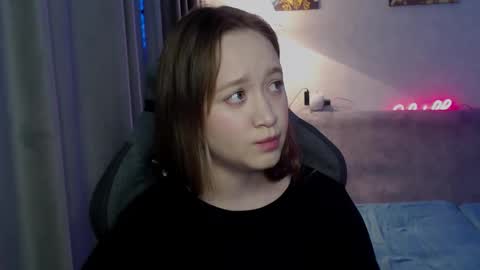 Snapshot of _lalune_ chatting on October 2025 04:49:01 PM _lalune_ online show from October 2025 04:49:01 PM