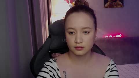 Snapshot of _lalune_ chatting on October 2025 08:46:02 AM _lalune_ online show from October 2025 08:46:02 AM