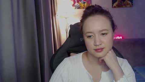 Snapshot of _lalune_ chatting on October 2025 09:06:02 AM _lalune_ online show from October 2025 09:06:02 AM