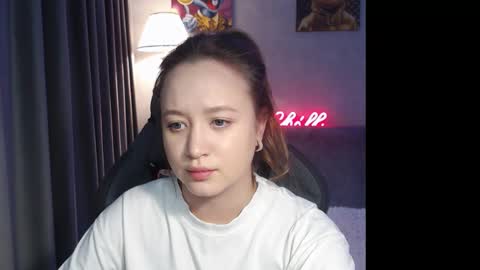 Snapshot of _lalune_ chatting on November 2025 02:56:01 PM _lalune_ online show from November 2025 02:56:01 PM