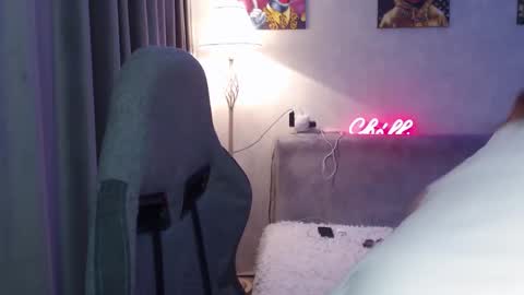 Snapshot of _lalune_ chatting on November 2025 03:05:02 PM _lalune_ online show from November 2025 03:05:02 PM