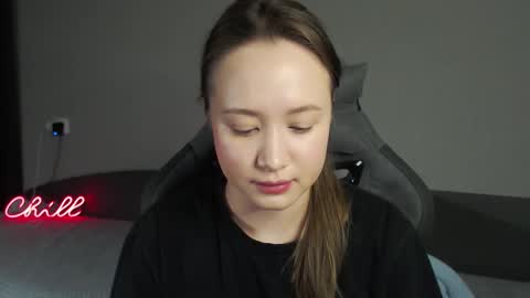 Snapshot of _lalune_ chatting on November 2025 07:27:01 PM _lalune_ online show from November 2025 07:27:01 PM