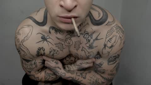 Snapshot of _layne chatting on December 2024 10:41:01 AM Layne online show from December 2024 10:41:01 AM