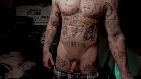 Snapshot of _layne chatting on February 2025 12:07:01 AM Layne online show from February 2025 12:07:01 AM