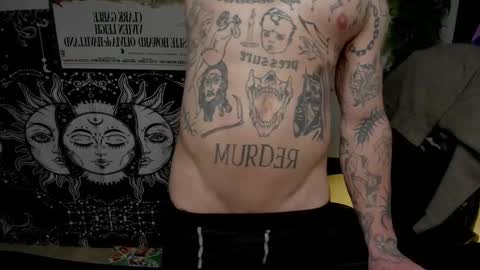 Snapshot of _layne chatting on February 2025 06:28:01 AM Layne online show from February 2025 06:28:01 AM