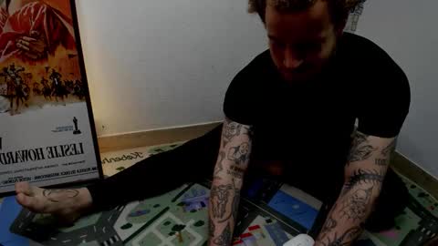 Snapshot of _layne chatting on October 2025 08:45:02 AM Layne online show from October 2025 08:45:02 AM