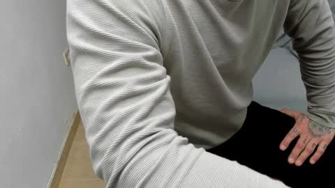 Layne online show from March 2026 09:42:02 AM