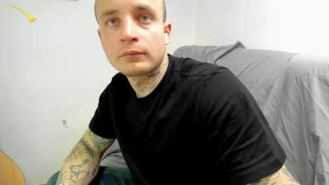 Snapshot of _layne chatting on May 2026 12:01:01 PM Layne online show from May 2026 12:01:01 PM