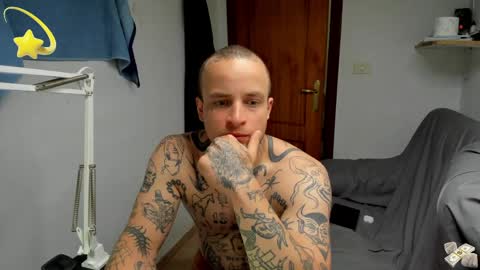 Snapshot of _layne chatting on June 2026 11:56:02 AM Layne online show from June 2026 11:56:02 AM
