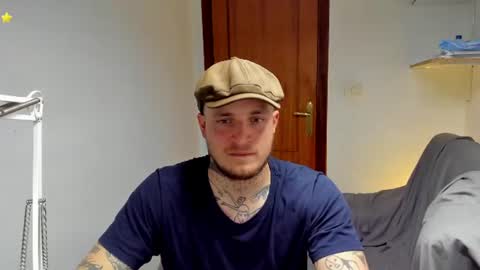 Snapshot of _layne chatting on June 2026 04:00:02 PM Layne online show from June 2026 04:00:02 PM