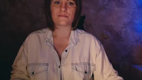 Snapshot of _letty_ chatting on January 2025 09:51:02 PM Letty online show from January 2025 09:51:02 PM