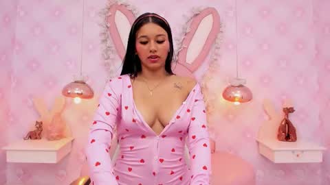  Lia Swan  online show from November 2025 04:22:01 AM