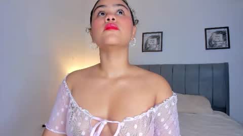 Lia 3 online show from July 2026 07:20:01 PM