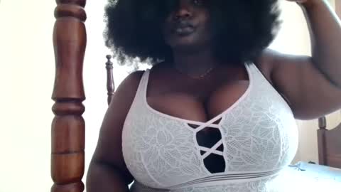 Snapshot of _licious_ chatting on July 2026 12:03:02 PM Licious online show from July 2026 12:03:02 PM