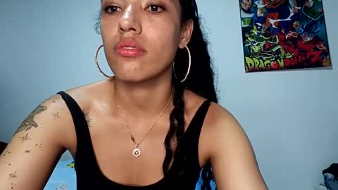 Snapshot of _lili_rose chatting on January 2025 03:52:01 AM Lili online show from January 2025 03:52:01 AM