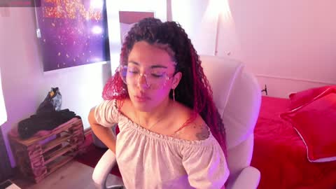 Snapshot of _lili_rose chatting on January 2025 08:26:01 PM Lili online show from January 2025 08:26:01 PM