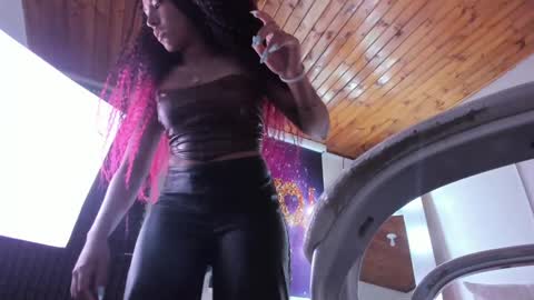 Snapshot of _lili_rose chatting on January 2025 02:16:02 AM Lili online show from January 2025 02:16:02 AM