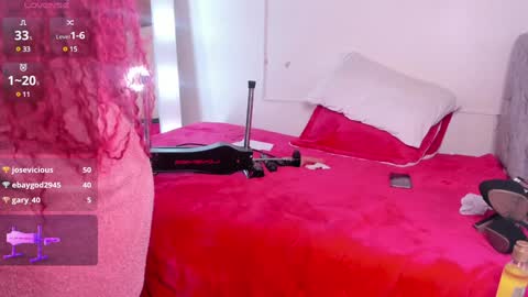 Snapshot of _lili_rose chatting on February 2025 11:16:02 PM Lili online show from February 2025 11:16:02 PM