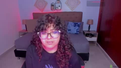 Snapshot of _lilly_miller chatting on November 2025 05:33:02 PM Liily online show from November 2025 05:33:02 PM