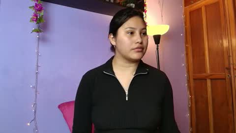 Ivy 3 online show from November 2025 05:00:02 PM