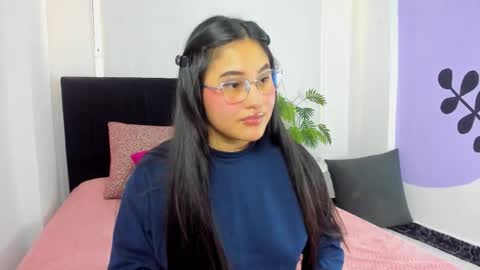 Ivy 3 online show from November 2025 01:14:02 PM