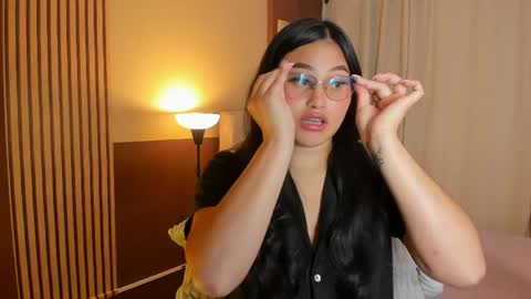 Ivy 3 online show from April 2026 08:01:02 PM