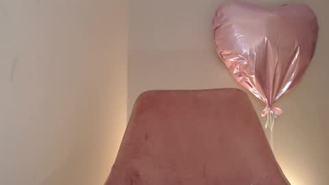 Mila  online show from January 2025 10:08:01 AM