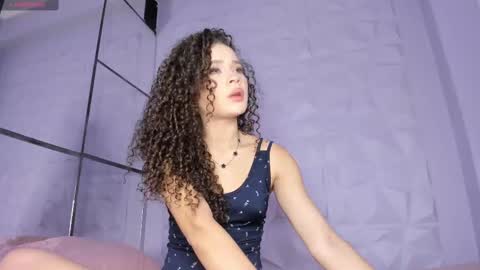 Snapshot of _littlelia chatting on October 2025 11:40:02 AM Anna online show from October 2025 11:40:02 AM