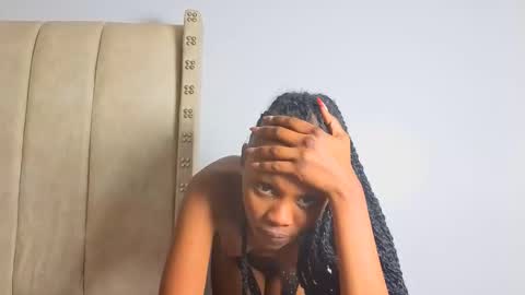 Littlevenus online show from October 2025 01:34:01 PM