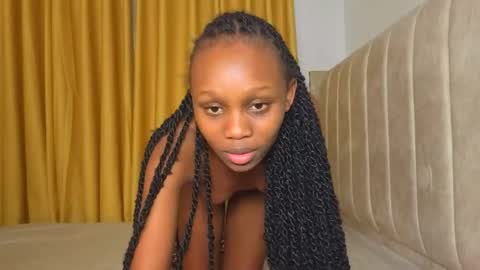 Littlevenus online show from October 2025 02:35:02 PM