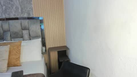 _liv__ online show from March 2026 05:08:02 PM