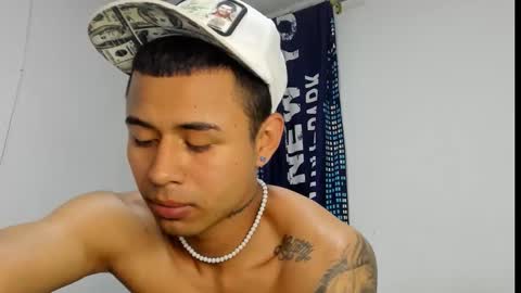 _logan_colton_ online show from December 2025 11:20:01 PM