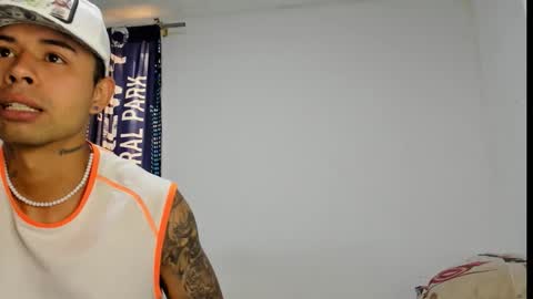 _logan_colton_ online show from December 2025 08:49:01 PM