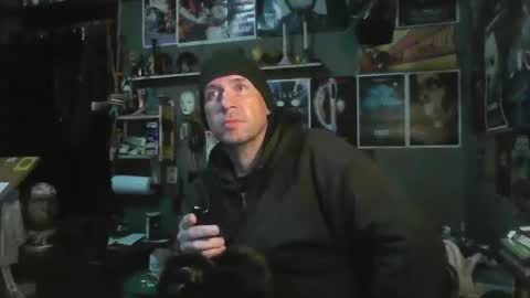 That guy online show from November 2025 02:33:02 AM