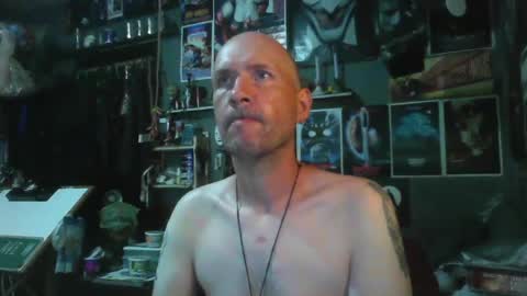 Snapshot of _longfellow chatting on June 2026 04:56:01 PM That guy online show from June 2026 04:56:01 PM