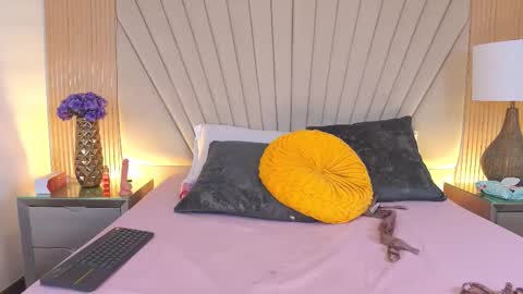 Luisa merrid online show from February 2026 09:08:02 PM