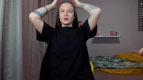 Snapshot of _lorra chatting on February 2025 05:11:02 PM _lorra online show from February 2025 05:11:02 PM