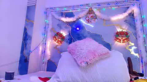 Lorrayne online show from December 2025 12:09:01 PM