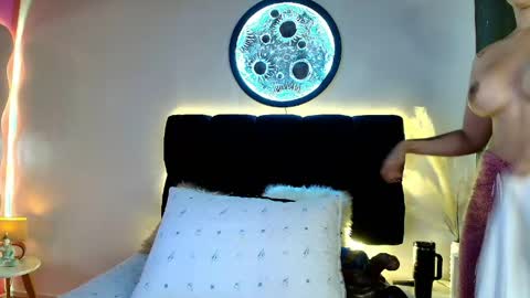Snapshot of _lorrayne_ chatting on April 2026 12:09:02 PM Lorrayne online show from April 2026 12:09:02 PM