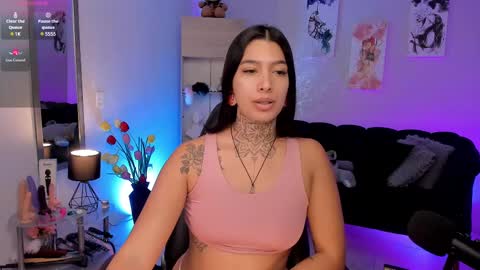  Laura  Independent Model  online show from February 2025 11:10:02 AM