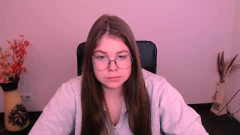 Snapshot of _lovely_mary chatting on October 2025 06:47:02 AM Mary online show from October 2025 06:47:02 AM