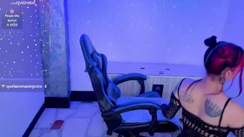 Lucia online show from October 2025 05:43:01 PM