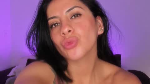   online show from November 2025 01:49:01 AM