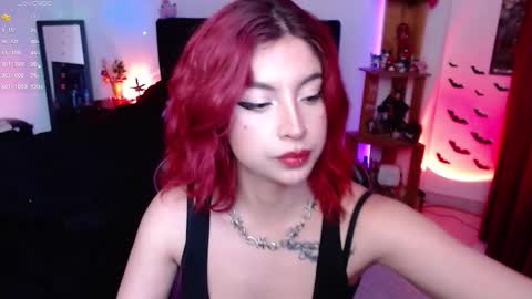 Snapshot of _lucyx__ chatting on October 2025 08:29:02 PM Queen.  Help me reach 100 thumbs up  online show from October 2025 08:29:02 PM
