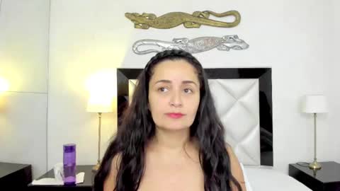  luna  sweet  online show from February 2025 09:51:02 AM