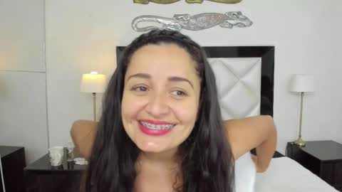  luna  sweet  online show from March 2025 07:08:02 AM