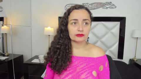  luna  sweet  online show from March 2025 04:01:01 AM