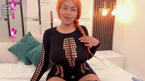 _luna_rossee_ online show from February 2026 01:59:01 PM