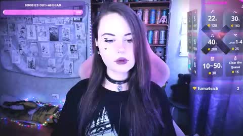 Mia online show from March 2026 02:15:01 AM