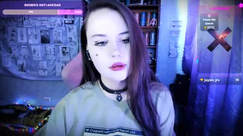 Mia online show from March 2026 04:16:02 AM